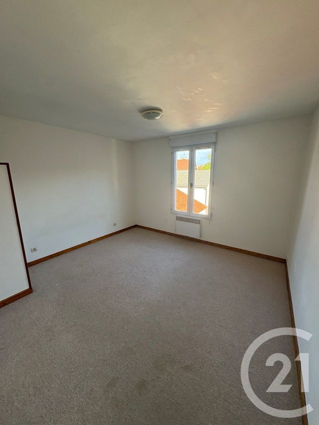 Appartement F2 &agrave; louer - 2 pi&egrave;ces - 39,63 m2 - Vitry Aux Loges - 45 - CENTRE