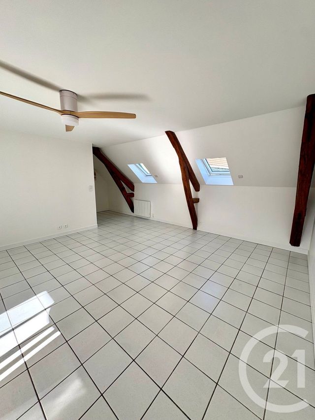 Appartement F2 &agrave; louer - 2 pi&egrave;ces - 49,70 m2 - Rebrechien - 45 - CENTRE