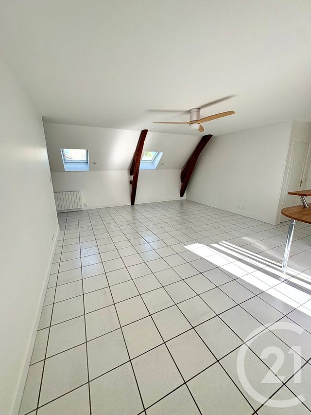 Appartement F2 &agrave; louer - 2 pi&egrave;ces - 49,70 m2 - Rebrechien - 45 - CENTRE