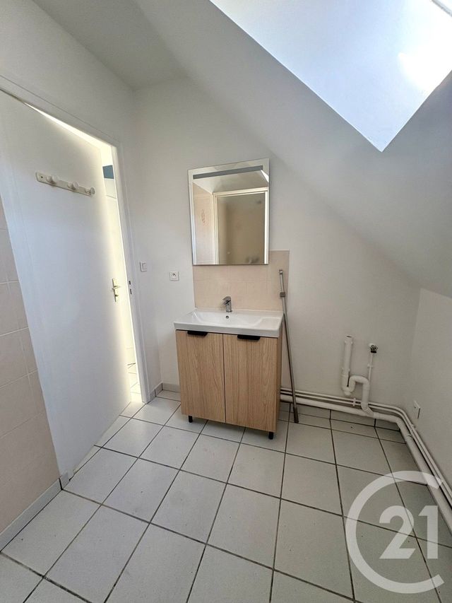 Appartement F2 &agrave; louer - 2 pi&egrave;ces - 49,70 m2 - Rebrechien - 45 - CENTRE