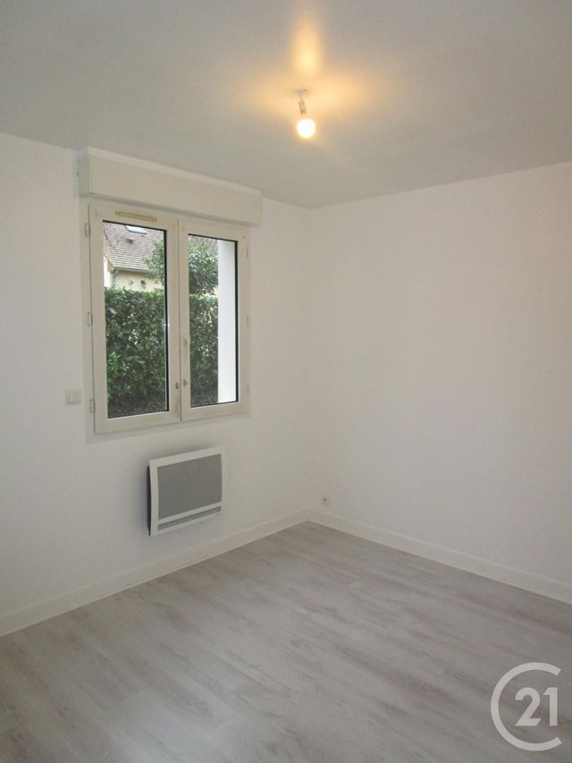 Appartement F3 &agrave; louer - 3 pi&egrave;ces - 60 m2 - Chateauneuf Sur Loire - 45 - CENTRE