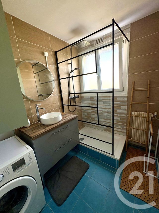 Appartement F3 &agrave; louer - 3 pi&egrave;ces - 71 m2 - St Jean De La Ruelle - 45 - CENTRE