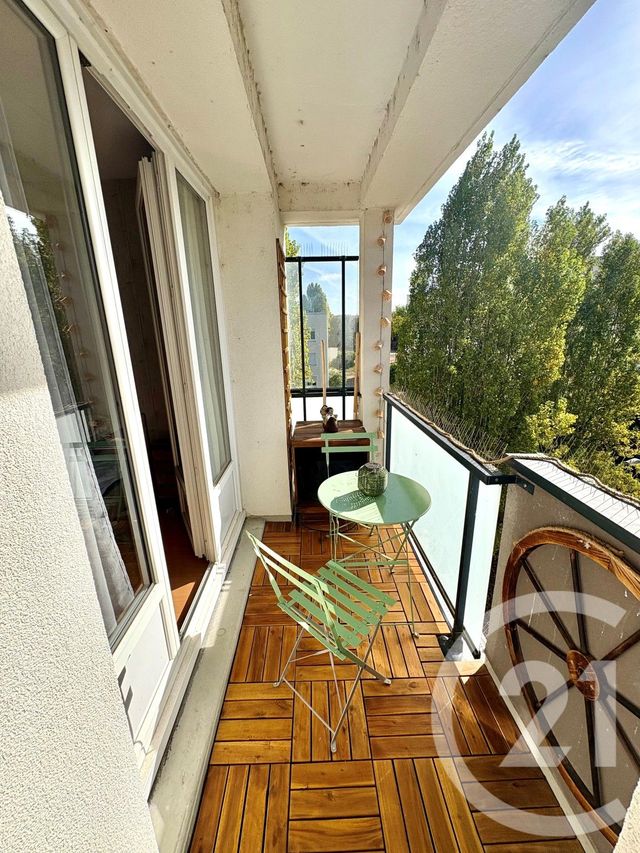 Appartement F3 &agrave; louer - 3 pi&egrave;ces - 71 m2 - St Jean De La Ruelle - 45 - CENTRE