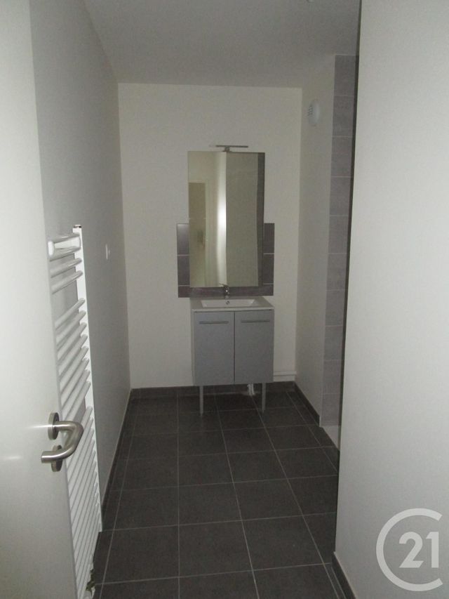 Appartement F2 &agrave; louer - 2 pi&egrave;ces - 44,91 m2 - Orleans - 45 - CENTRE