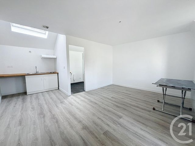 Appartement F1 à louer - 1 pièce - 26 m2 - Corbeil Essonnes - 91 - ILE-DE-FRANCE