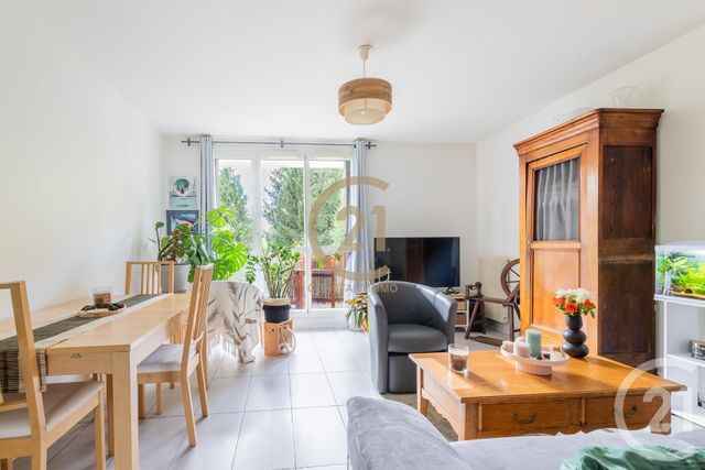 Appartement F3 à vendre - 3 pièces - 67 m2 - Wissous - 91 - ILE-DE-FRANCE