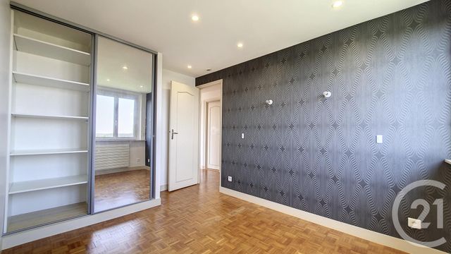 Appartement F4 &agrave; louer - 4 pi&egrave;ces - 66,76 m2 - Viry Chatillon - 91 - ILE-DE-FRANCE