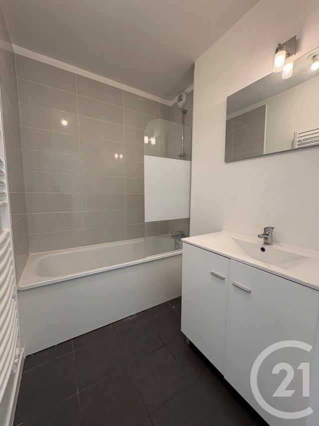 Appartement F3 &agrave; louer - 3 pi&egrave;ces - 53,17 m2 - Palaiseau - 91 - ILE-DE-FRANCE