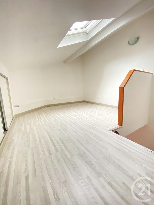Appartement F1 &agrave; louer - 1 pi&egrave;ce - 25,52 m2 - Villiers Sur Orge - 91 - ILE-DE-FRANCE