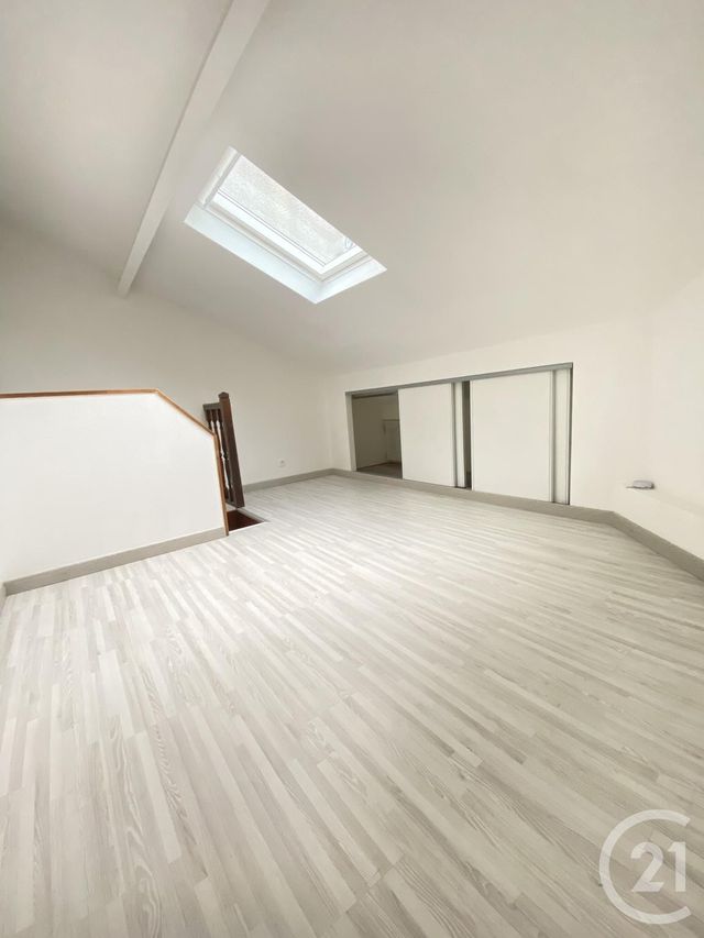 Appartement F1 &agrave; louer - 1 pi&egrave;ce - 25,52 m2 - Villiers Sur Orge - 91 - ILE-DE-FRANCE