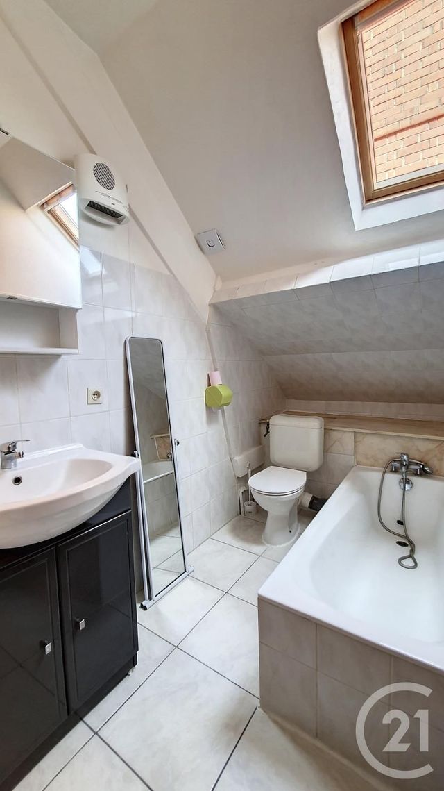 Appartement F3 &agrave; louer - 3 pi&egrave;ces - 45,79 m2 - Palaiseau - 91 - ILE-DE-FRANCE