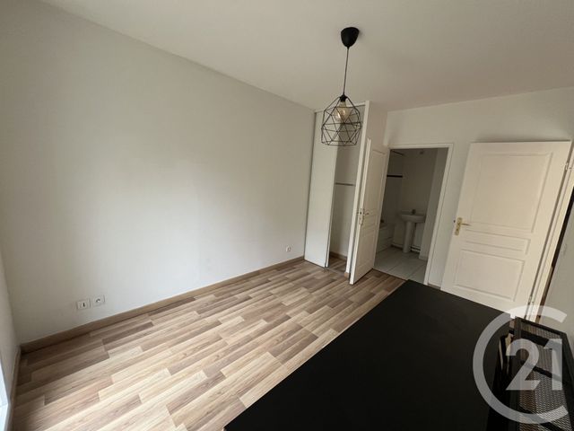 Appartement F2 &agrave; louer - 2 pi&egrave;ces - 46,90 m2 - Juvisy Sur Orge - 91 - ILE-DE-FRANCE