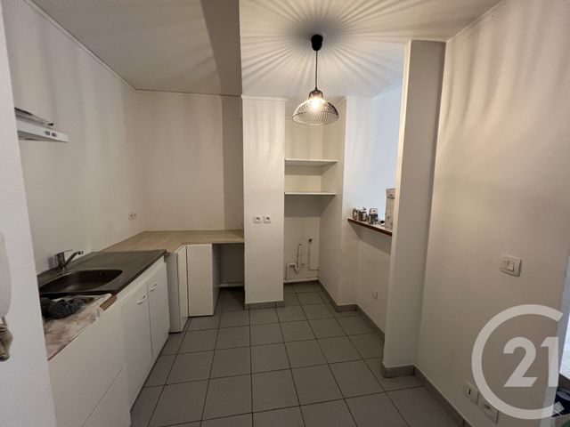 Appartement F2 &agrave; louer - 2 pi&egrave;ces - 46,90 m2 - Juvisy Sur Orge - 91 - ILE-DE-FRANCE