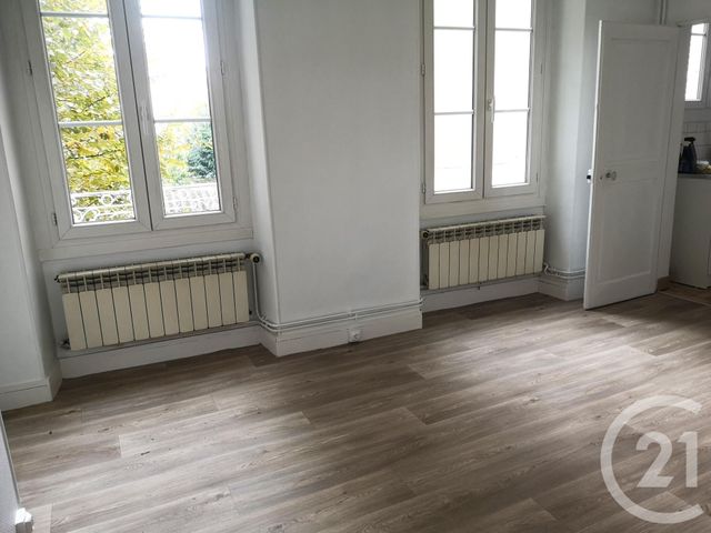Appartement F3 &agrave; louer - 3 pi&egrave;ces - 57,80 m2 - Viry Chatillon - 91 - ILE-DE-FRANCE