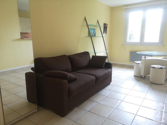 Appartement Studio &agrave; louer - 1 pi&egrave;ce - 30,49 m2 - St Michel Sur Orge - 91 - ILE-DE-FRANCE