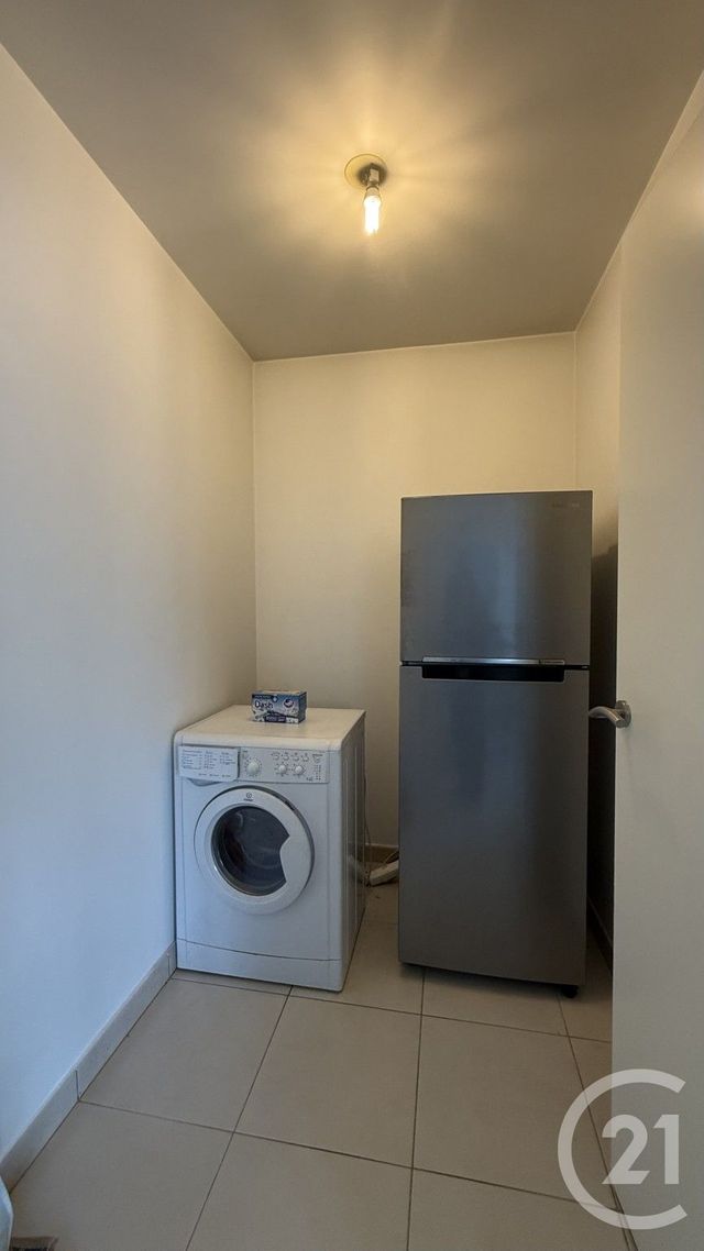 Appartement F2 &agrave; louer - 2 pi&egrave;ces - 39,55 m2 - Ste Genevieve Des Bois - 91 - ILE-DE-FRANCE