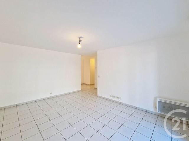 Appartement F3 &agrave; louer - 3 pi&egrave;ces - 61,07 m2 - Longjumeau - 91 - ILE-DE-FRANCE