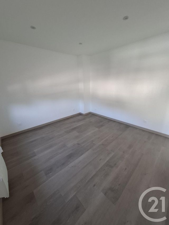 Appartement &agrave; louer - 2 pi&egrave;ces - 55 m2 - Thiais - 94 - ILE-DE-FRANCE