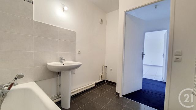 Appartement F2 &agrave; louer - 3 pi&egrave;ces - 53,57 m2 - Fleury Merogis - 91 - ILE-DE-FRANCE
