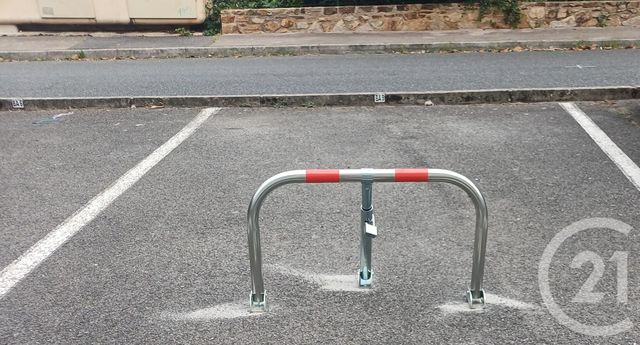 Parking à vendre ONET LE CHATEAU