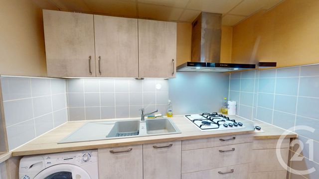 Appartement T4 &agrave; vendre - 3 pi&egrave;ces - 68,15 m2 - Rodez - 12 - MIDI-PYRENEES