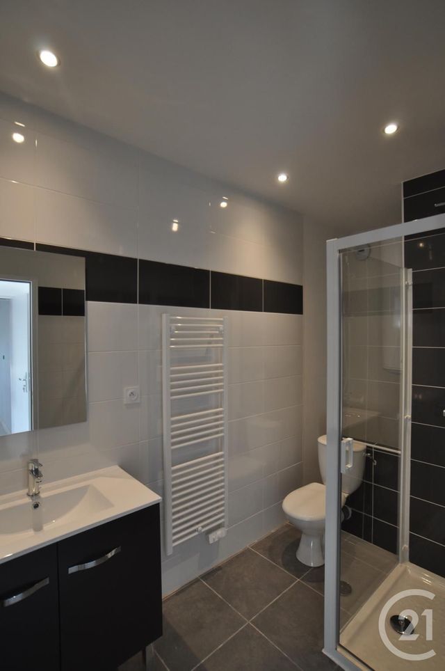 Appartement F2 &agrave; louer - 2 pi&egrave;ces - 44 m2 - Rodez - 12 - MIDI-PYRENEES