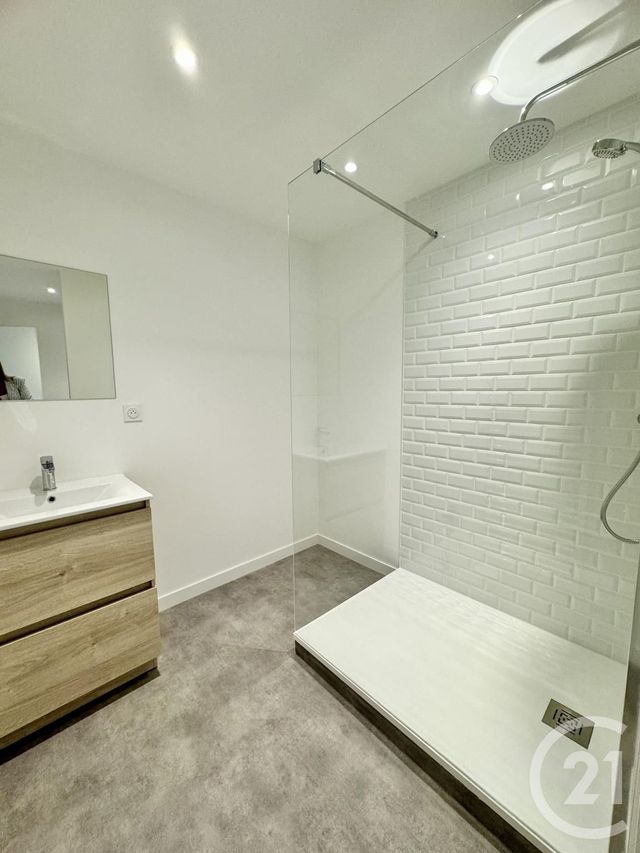 Appartement T2 à louer - 2 pièces - 63,40 m2 - Rodez - 12 - MIDI-PYRENEES