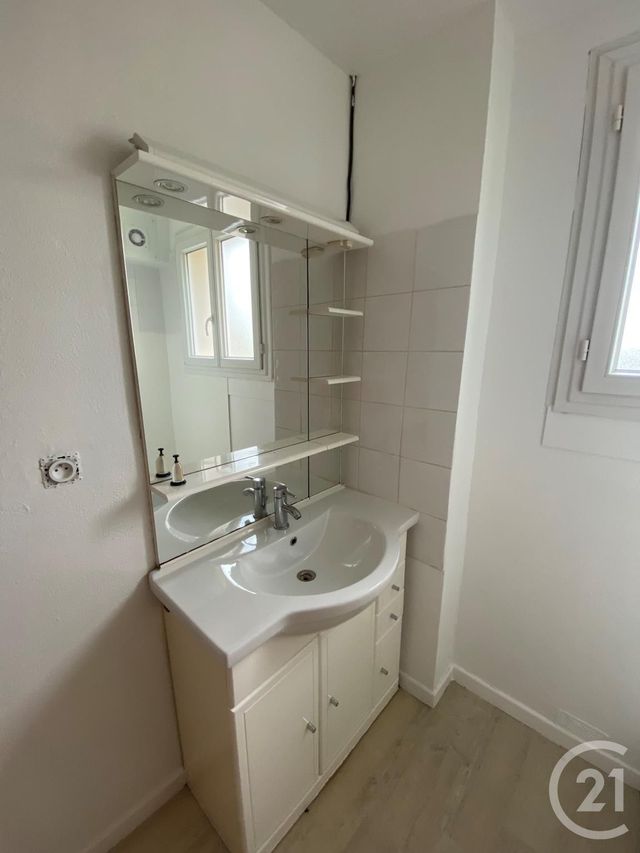 Appartement F3 &agrave; louer - 3 pi&egrave;ces - 60,29 m2 - Rodez - 12 - MIDI-PYRENEES