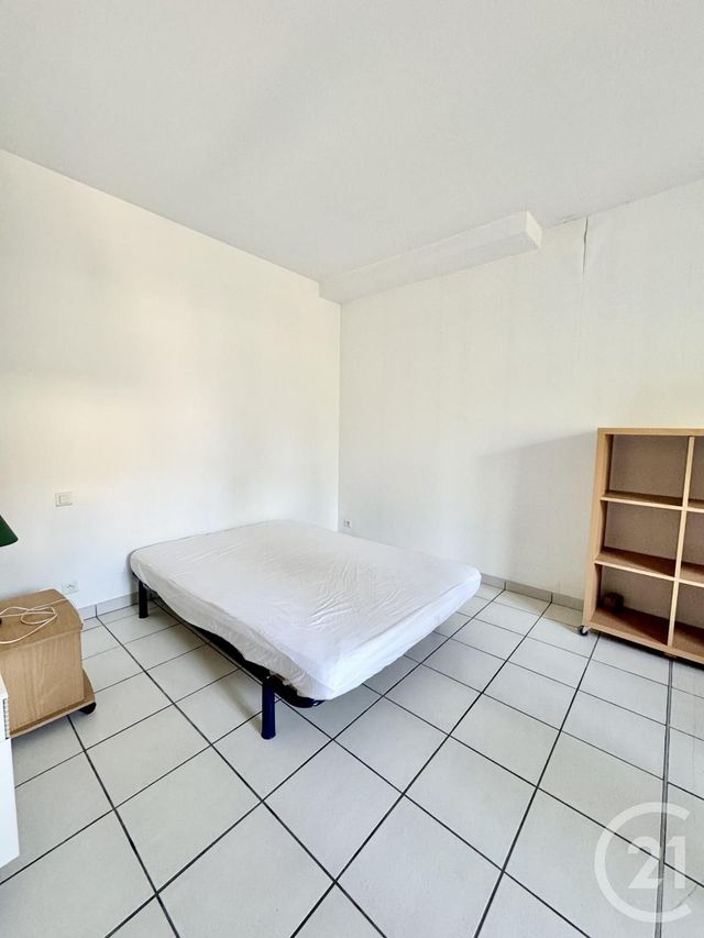 Appartement F1 à louer - 1 pièce - 31,75 m2 - Rodez - 12 - MIDI-PYRENEES
