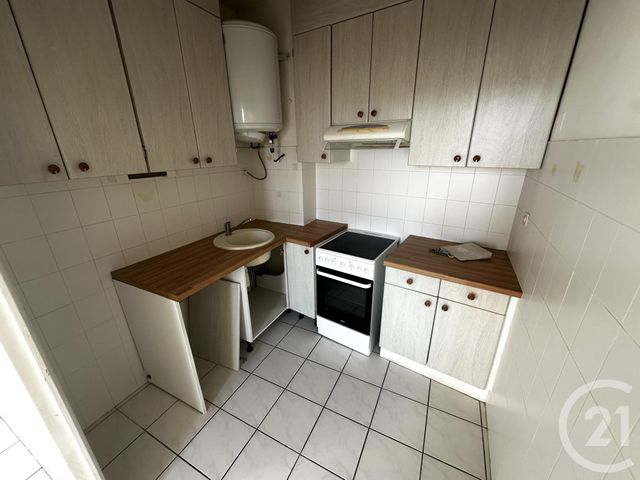 Appartement F3 &agrave; louer - 3 pi&egrave;ces - 44,19 m2 - Rodez - 12 - MIDI-PYRENEES