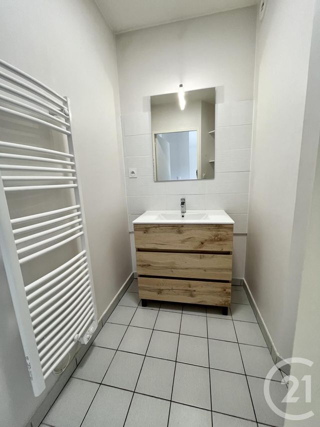 Appartement &agrave; louer - 2 pi&egrave;ces - 36 m2 - Rodez - 12 - MIDI-PYRENEES