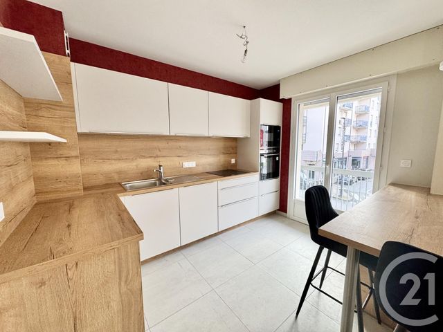 Appartement T3 à louer - 3 pièces - 75,79 m2 - Rodez - 12 - MIDI-PYRENEES