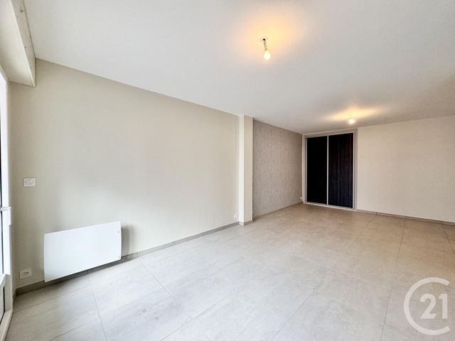Appartement T3 à louer - 3 pièces - 75,79 m2 - Rodez - 12 - MIDI-PYRENEES