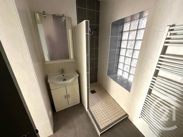 Appartement F2 &agrave; louer - 2 pi&egrave;ces - 39,77 m2 - Rodez - 12 - MIDI-PYRENEES