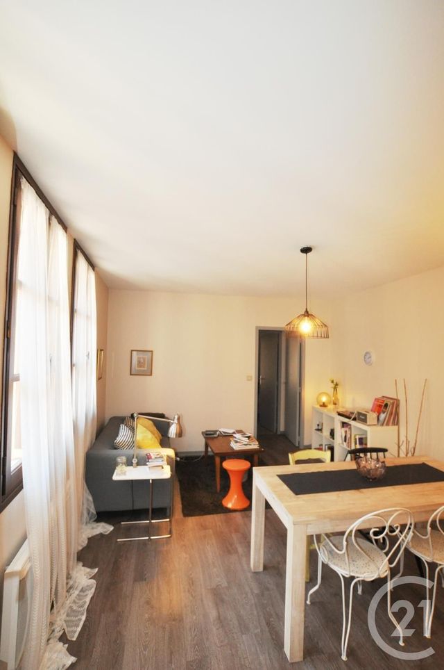 Appartement F2 &agrave; louer - 2 pi&egrave;ces - 39,77 m2 - Rodez - 12 - MIDI-PYRENEES