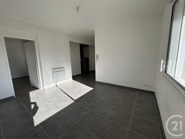 Appartement F2 &agrave; louer - 2 pi&egrave;ces - 44 m2 - Rodez - 12 - MIDI-PYRENEES