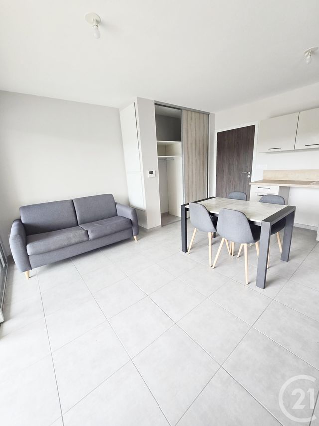 Appartement T2 &agrave; louer - 2 pi&egrave;ces - 35,65 m2 - Rodez - 12 - MIDI-PYRENEES