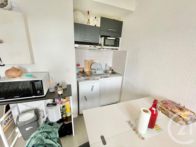 Appartement F1 &agrave; louer - 1 pi&egrave;ce - 17,50 m2 - Rodez - 12 - MIDI-PYRENEES