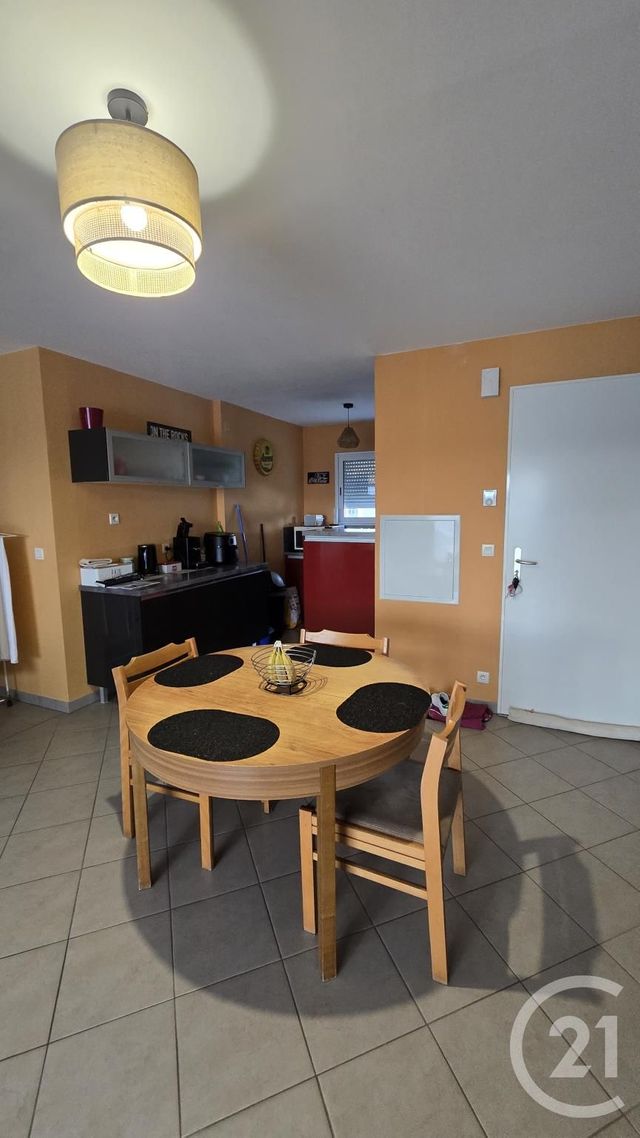 Appartement T3 &agrave; louer - 3 pi&egrave;ces - 65,28 m2 - Luc La Primaube - 12 - MIDI-PYRENEES