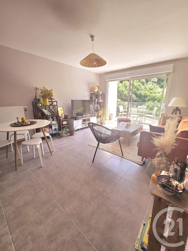 Appartement T2 &agrave; louer - 2 pi&egrave;ces - 50,10 m2 - Rodez - 12 - MIDI-PYRENEES