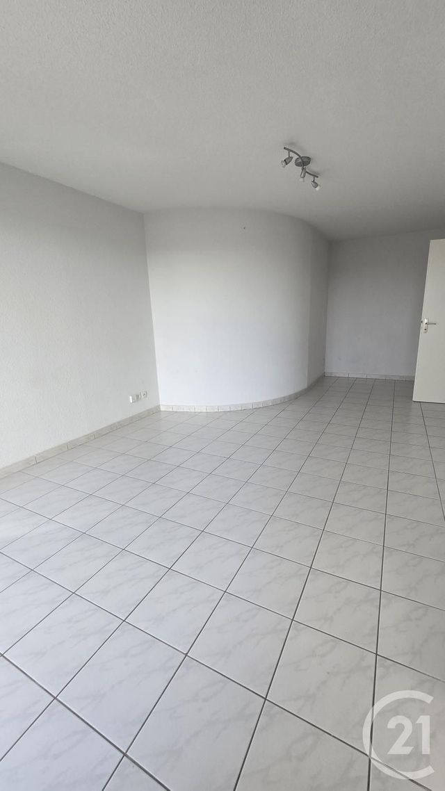 Appartement F2 &agrave; louer - 2 pi&egrave;ces - 45,36 m2 - Rodez - 12 - MIDI-PYRENEES