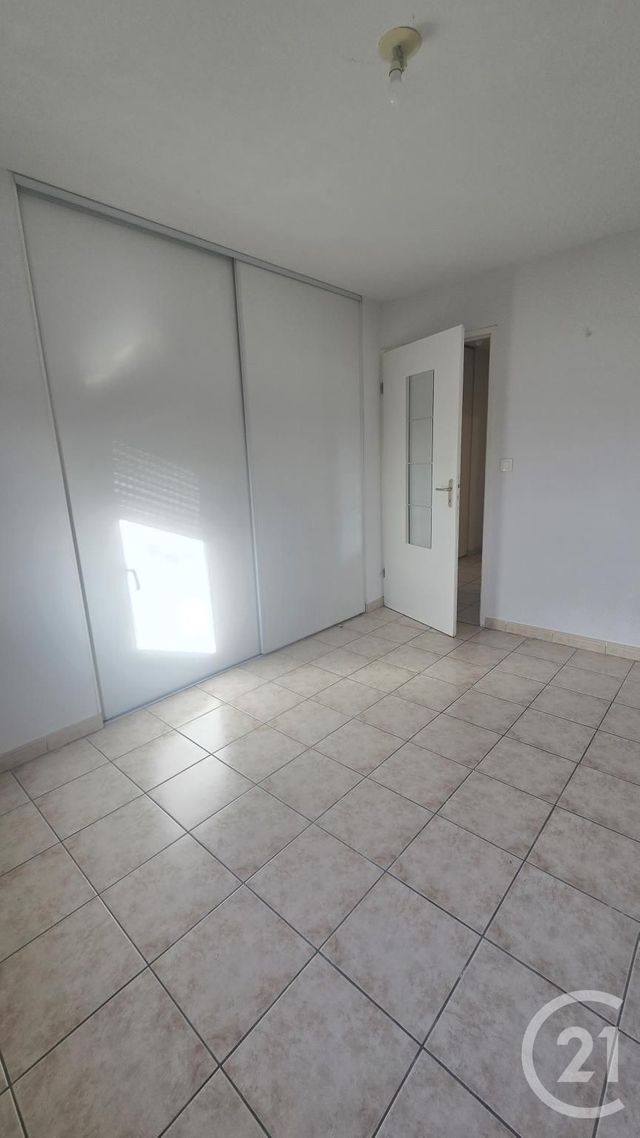 Appartement F2 &agrave; louer - 2 pi&egrave;ces - 45,36 m2 - Rodez - 12 - MIDI-PYRENEES