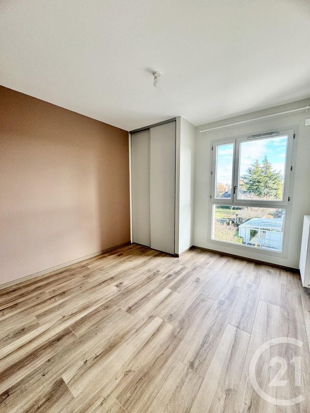 Appartement T4 &agrave; louer - 4 pi&egrave;ces - 81,80 m2 - Olemps - 12 - MIDI-PYRENEES
