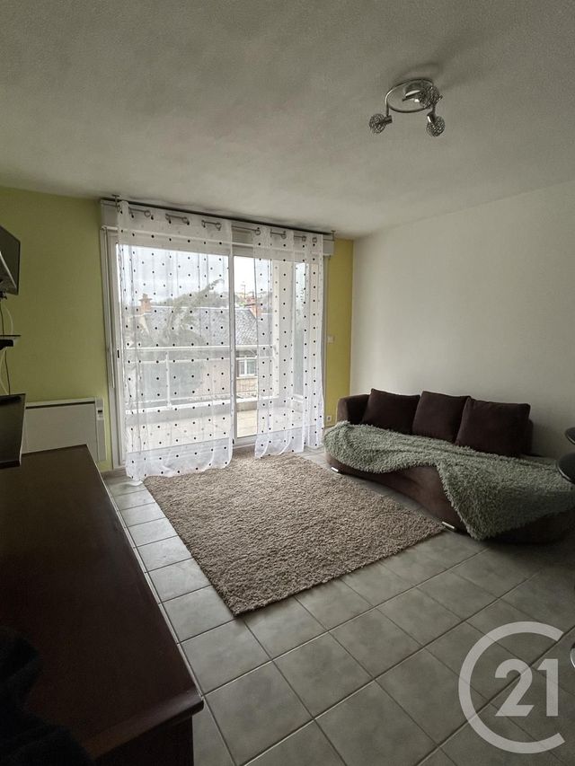 Appartement T1 &agrave; louer - 2 pi&egrave;ces - 35,59 m2 - Le Monastere - 12 - MIDI-PYRENEES