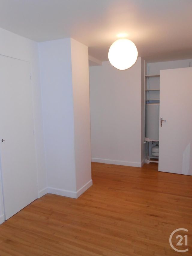 Appartement F2 &agrave; louer - 2 pi&egrave;ces - 41,37 m2 - Rodez - 12 - MIDI-PYRENEES