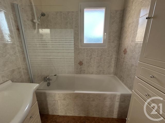 Appartement F2 &agrave; louer - 2 pi&egrave;ces - 50,24 m2 - Onet Le Chateau - 12 - MIDI-PYRENEES