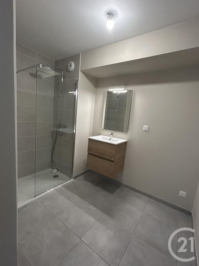 Appartement F2 &agrave; louer - 2 pi&egrave;ces - 43,65 m2 - Flavin - 12 - MIDI-PYRENEES