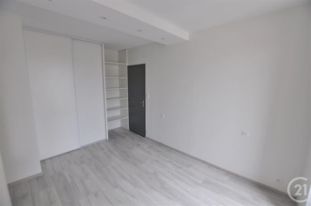 Appartement T2 &agrave; louer - 2 pi&egrave;ces - 40,65 m2 - Rodez - 12 - MIDI-PYRENEES