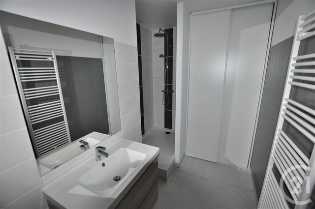 Appartement T2 &agrave; louer - 2 pi&egrave;ces - 40,65 m2 - Rodez - 12 - MIDI-PYRENEES