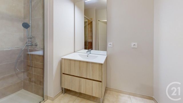 Appartement F2 &agrave; louer - 2 pi&egrave;ces - 43,17 m2 - Rodez - 12 - MIDI-PYRENEES